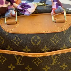 Authentic Louis Vuitton Trouville